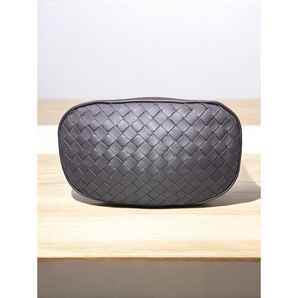 Bottega Veneta Intrecciato Leather Belt Bag - Picture 2 of 16